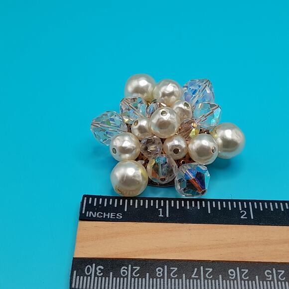 Vintage Snowflake Brooch, Beaded Faux Pearl Aurora Borealis Crystals, 1960s, 2" - Picture 7 of 9